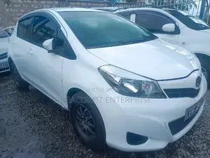 Toyota Vitz 1.0 FWD 3dr 2016 White