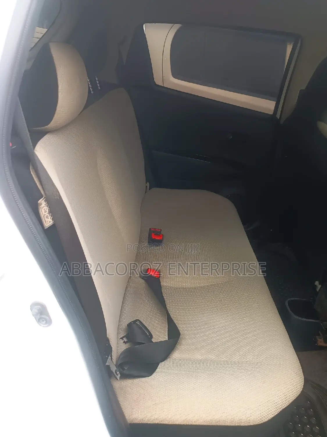 Toyota Vitz 1.0 FWD 3dr 2016 White