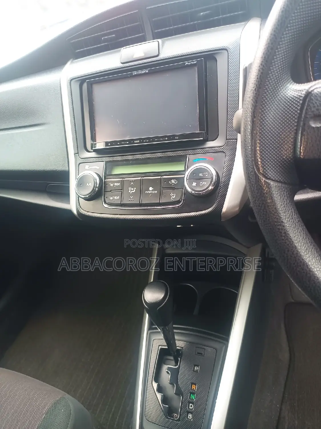 Toyota Corolla Fielder 2016 Silver
