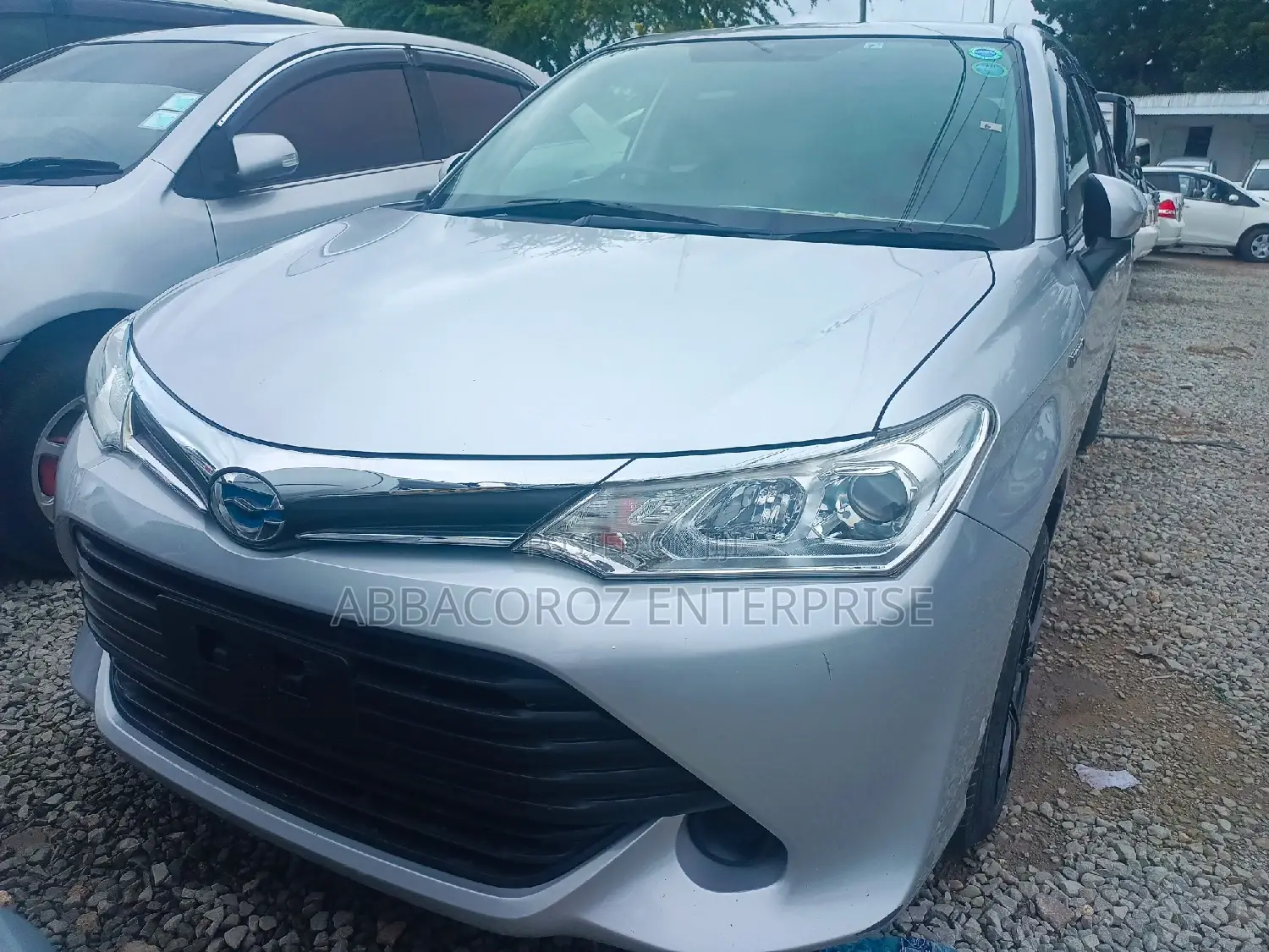Toyota Corolla Fielder 2016 Silver