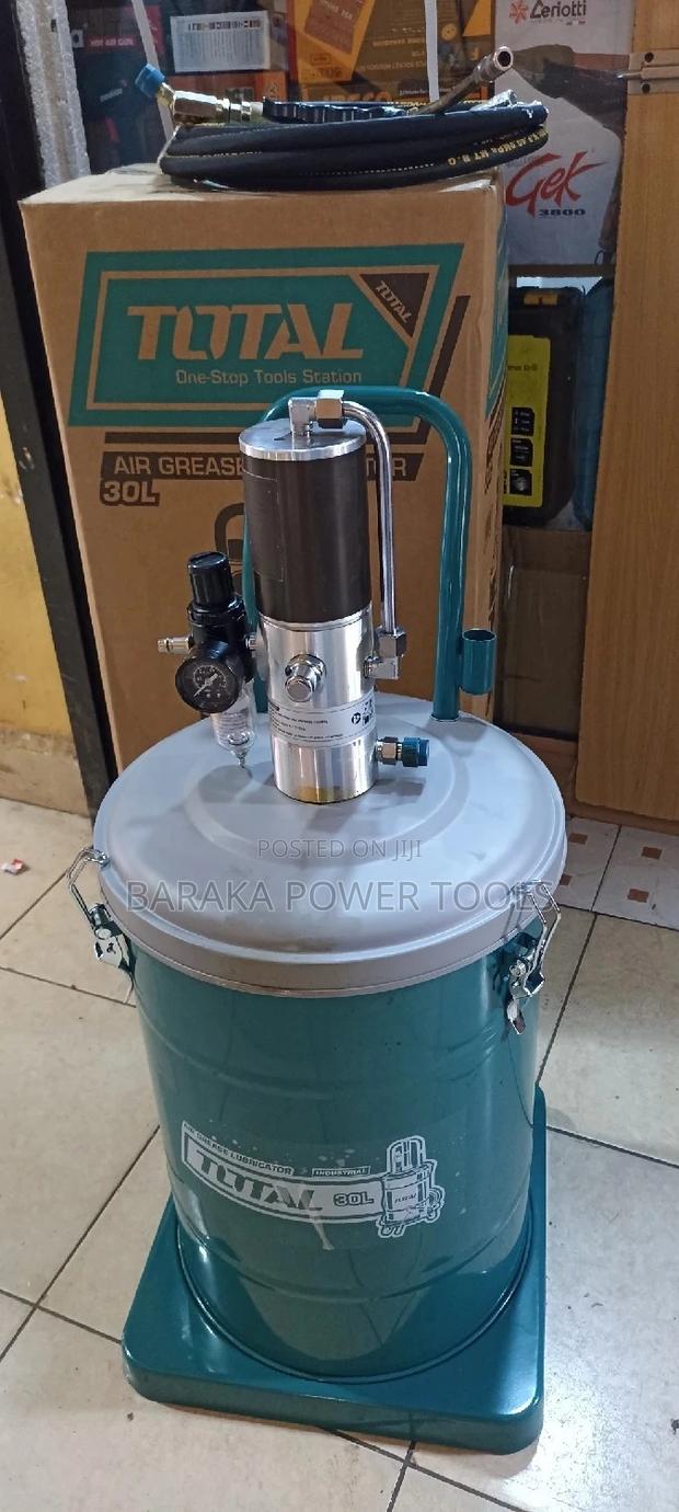 High Quality Grease Bucket - main view