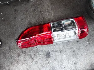 Tail Light 7l 9l Hiace Box
