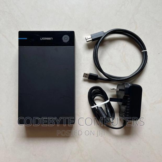 UGREEN USB 3.0 3.5"/2.5" Hard Drive Enclosure - main view