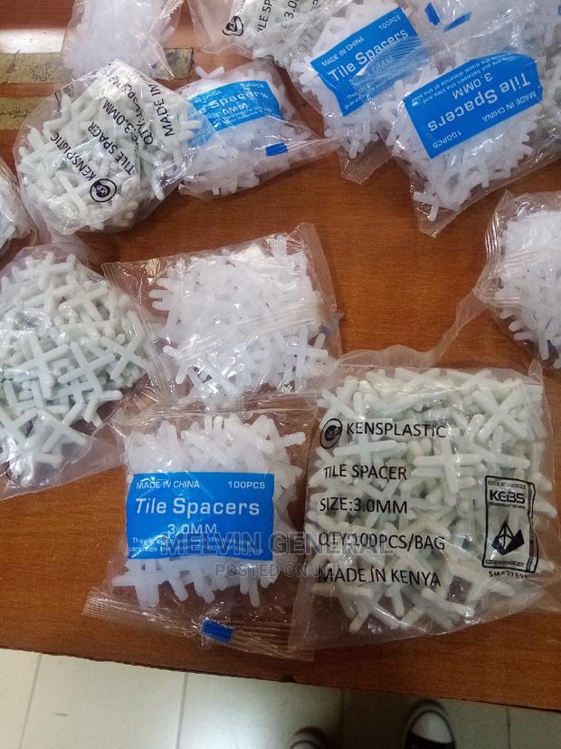 Tile Spacers 3mm (100pcs) - main view