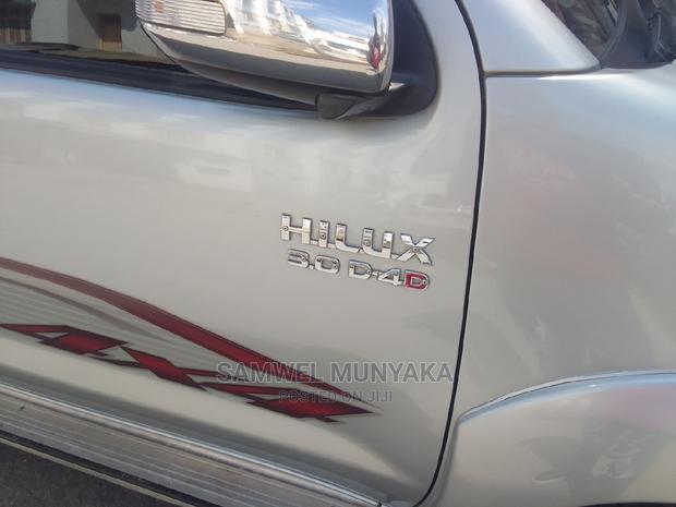 Toyota Hilux SR5 4x4 2014 Silver - main view