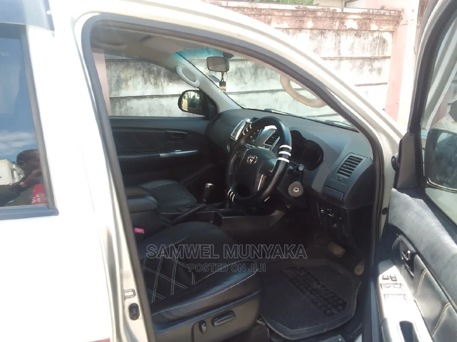 Toyota Hilux SR5 4x4 2014 Silver