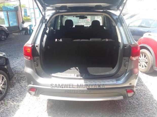 Mitsubishi Outlander ES AWC 2017 Gray - thumbnail 11