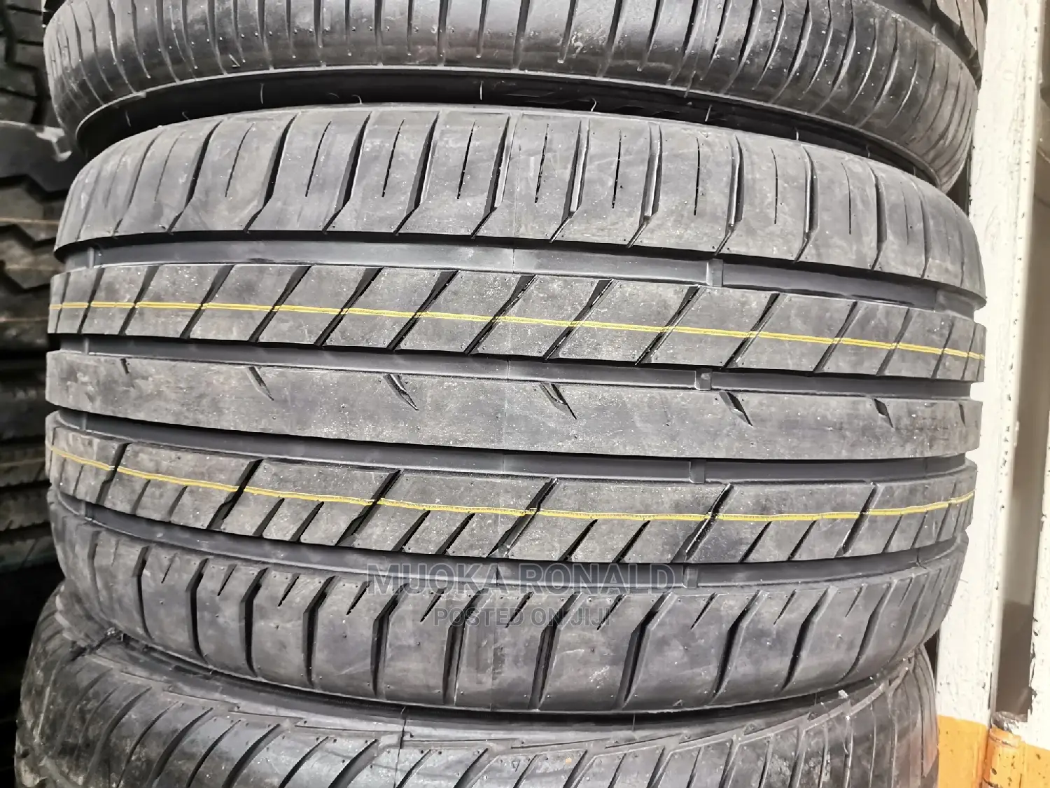 285/40r19 Bearway Tyre