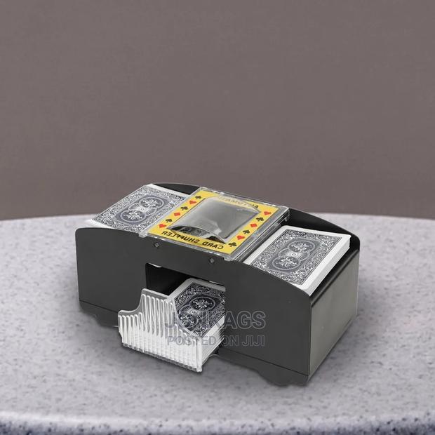 Automatic Card Shaffler - thumbnail 3