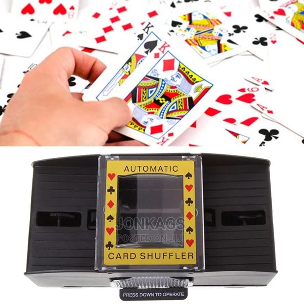 Automatic Card Shaffler - main view