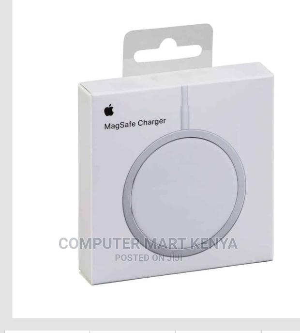 Apple Mega Safe Charger - main view