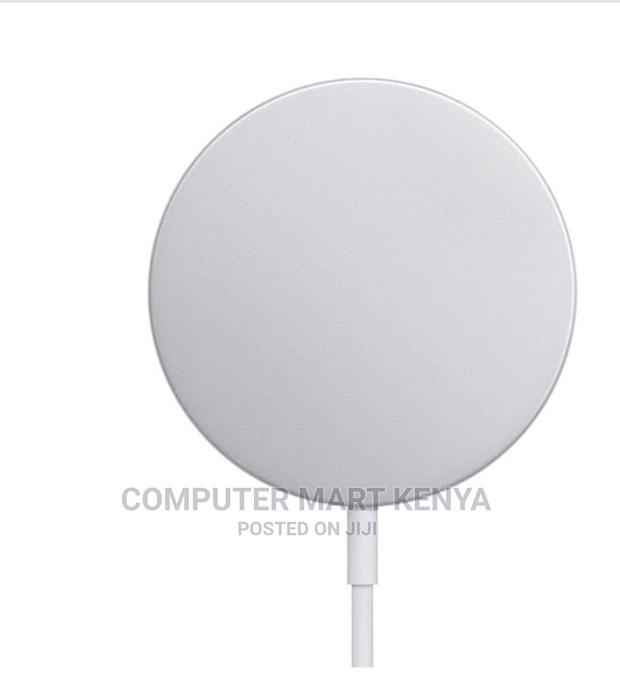 Apple Mega Safe Charger - thumbnail 2