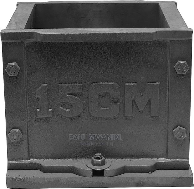 Constructions Concrete Cube Mould (Metallic) - main view