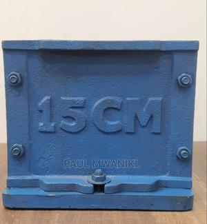 Premium Quality Concrete Testing Mould 150mm Cubic - thumbnail 2
