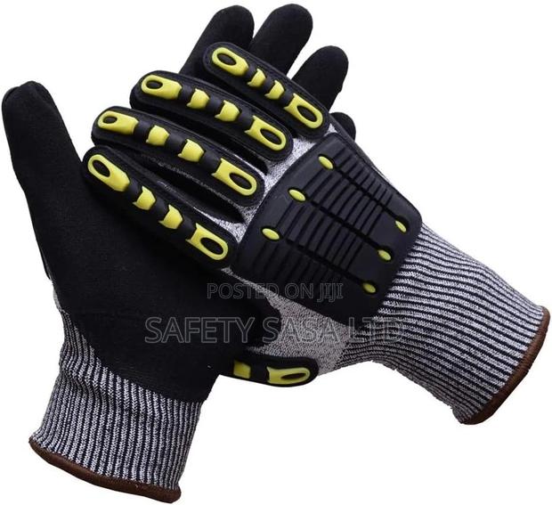 Anti Impact Cut Resistant Thermal Glove - main view