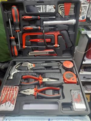 Portable Toolset. With 32 Pieces. - thumbnail 2