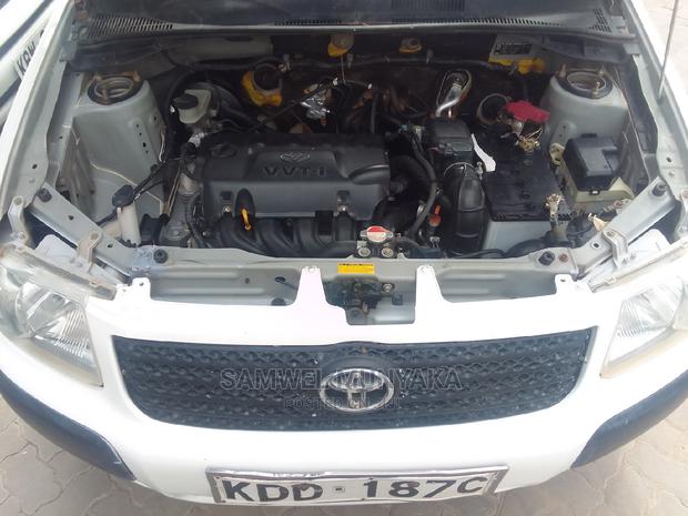 Toyota Probox 1.5 DX Comfort 4WD 2015 White
