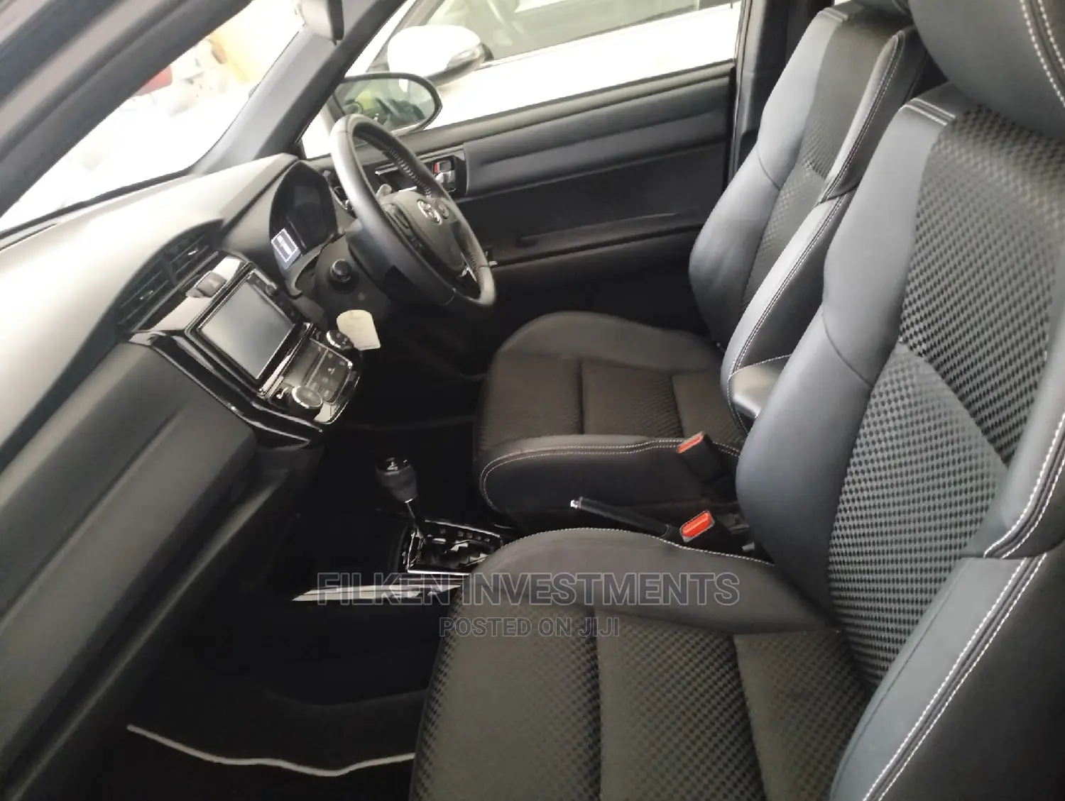 Toyota Corolla Fielder 2016 Black