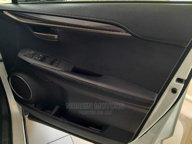 Lexus NX 300h AWD 2015 White - thumbnail 10