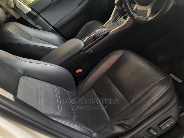 Lexus NX 300h AWD 2015 White - thumbnail 11