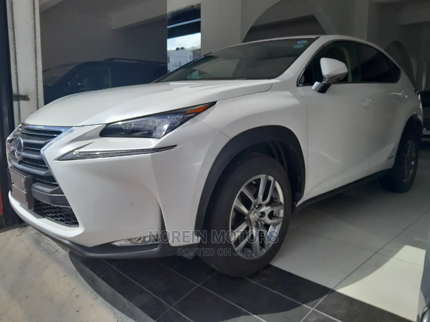 Lexus NX 300h AWD 2015 White