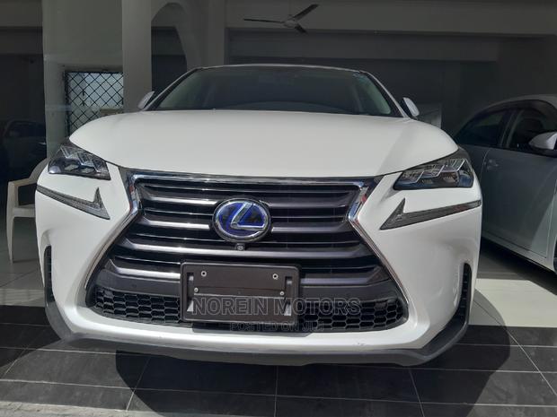 Lexus NX 300h AWD 2015 White