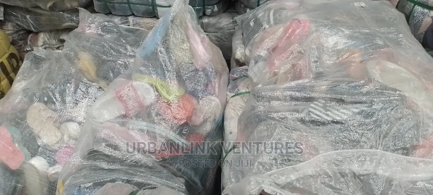 Slippers Mitumba Bale (100pcs)