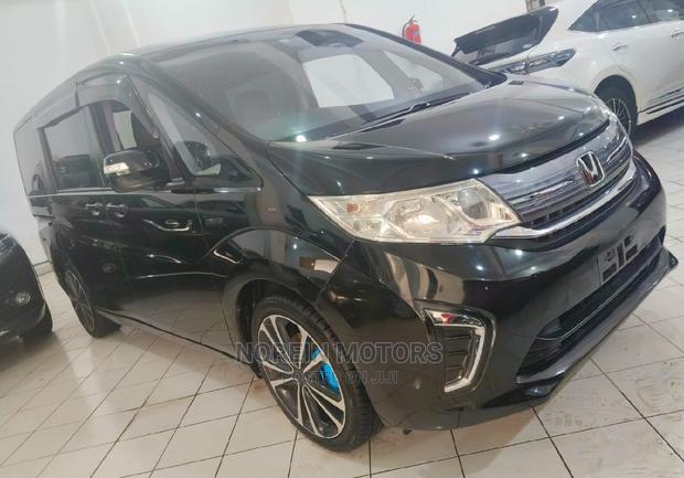 Honda Stepwgn 2016 Gray