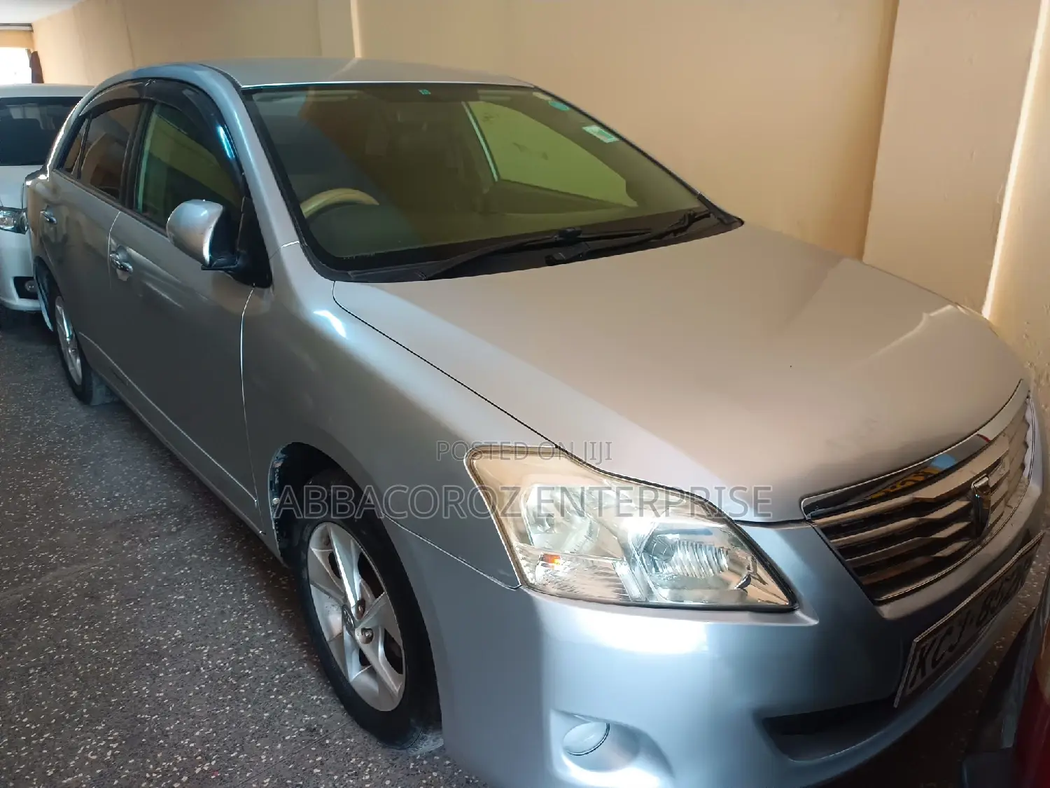 Toyota Premio 2.0 FWD 2016 Silver