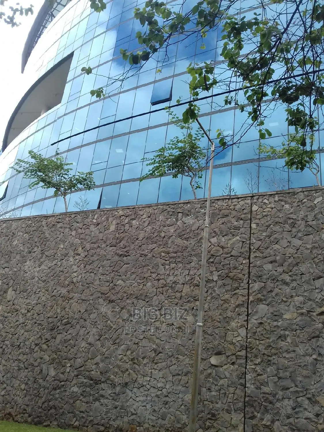 Commercial Spaces Let/Sale