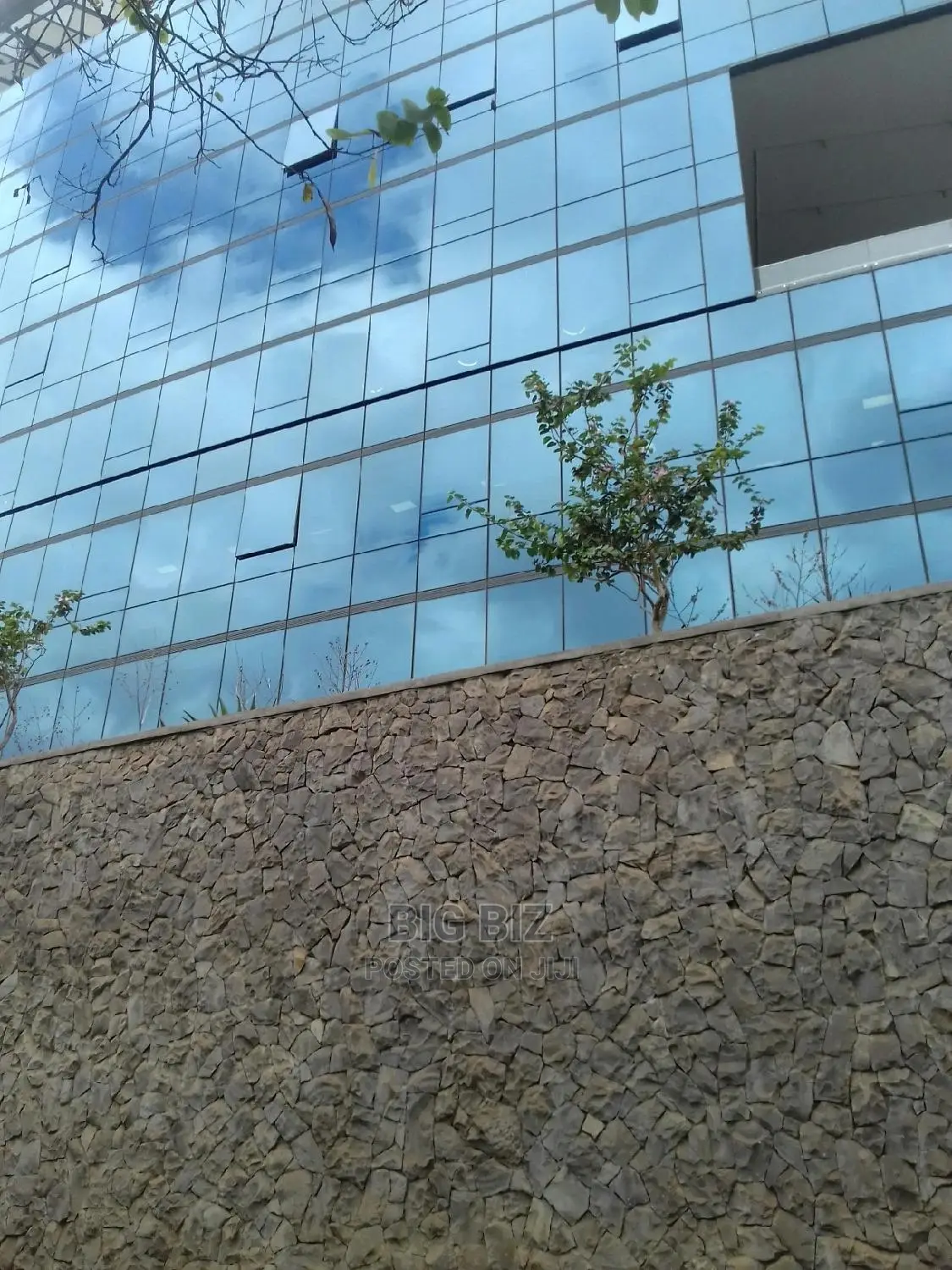 Commercial Spaces Let/Sale