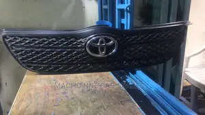 Toyota Nze/Fielder Grill