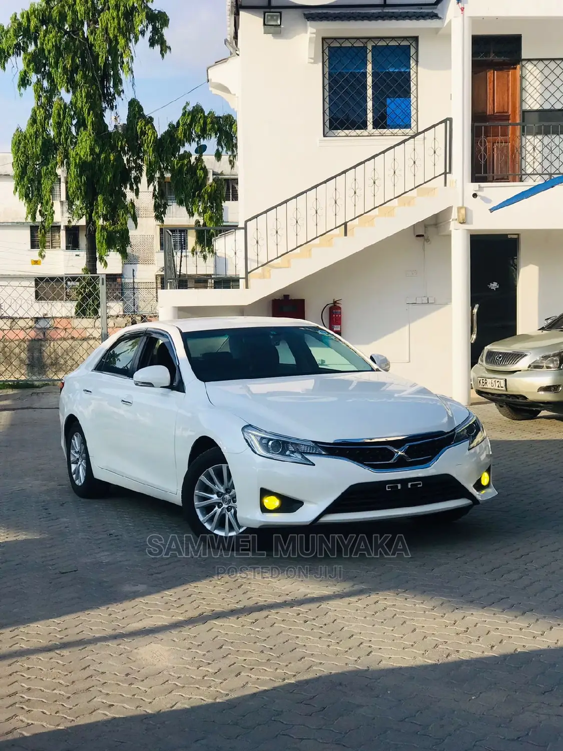 Toyota Mark X 2.5 AWD 2017 White