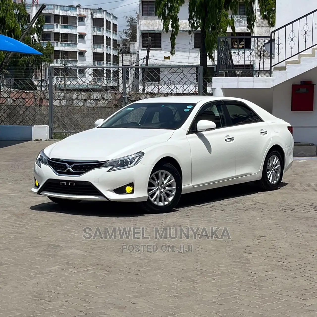 Toyota Mark X 2.5 AWD 2017 White