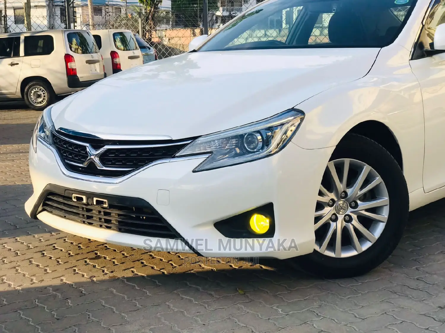 Toyota Mark X 2.5 AWD 2017 White