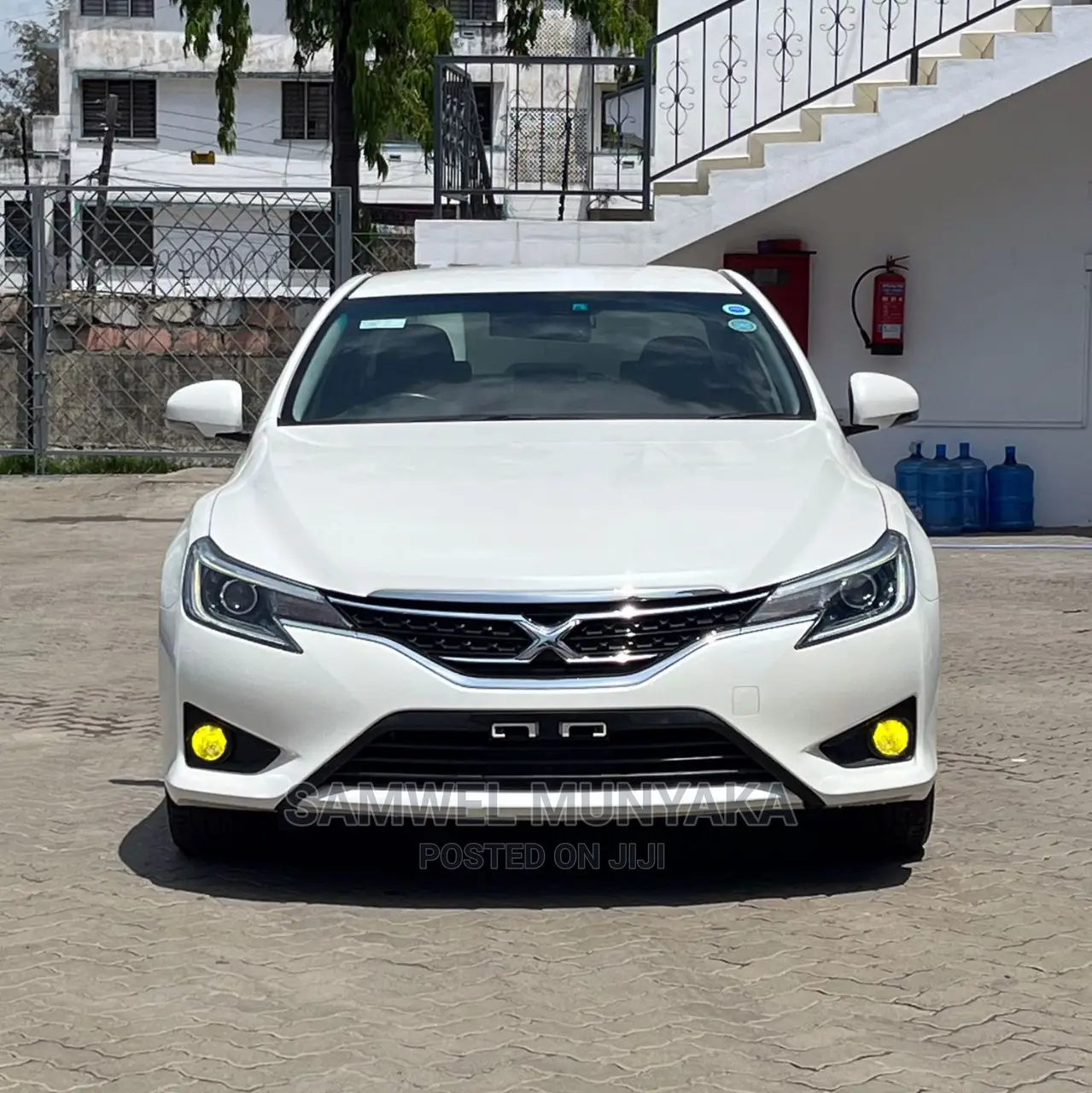 Toyota Mark X 2.5 AWD 2017 White