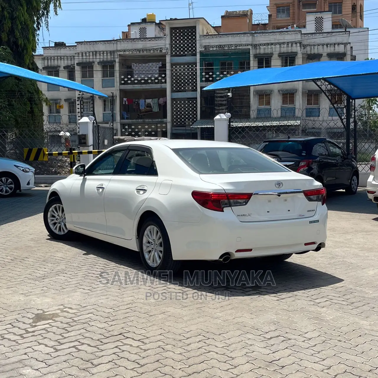 Toyota Mark X 2.5 AWD 2017 White