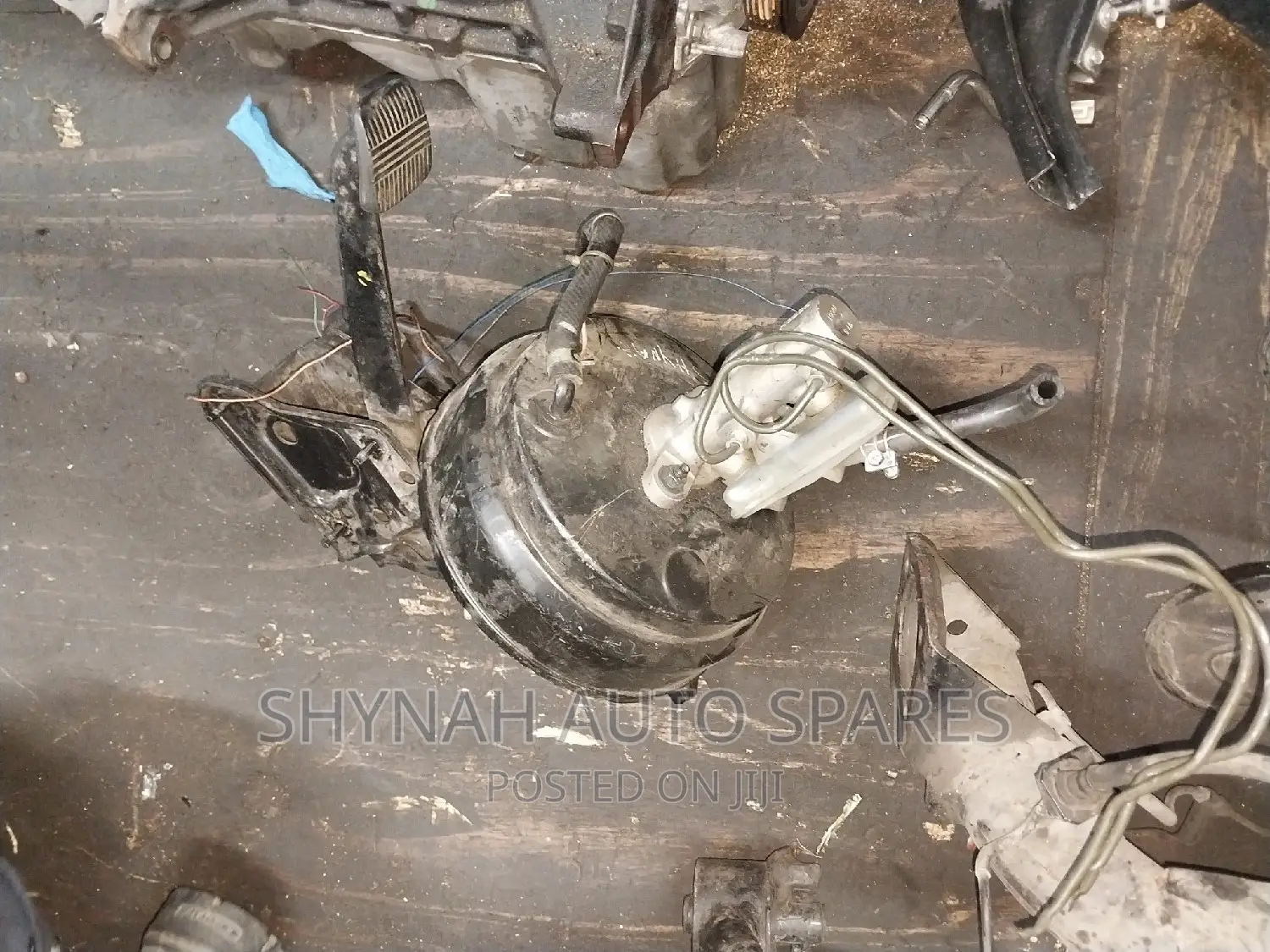 Brake Master Cylinder and Booster Complete Nissan Nguruwe