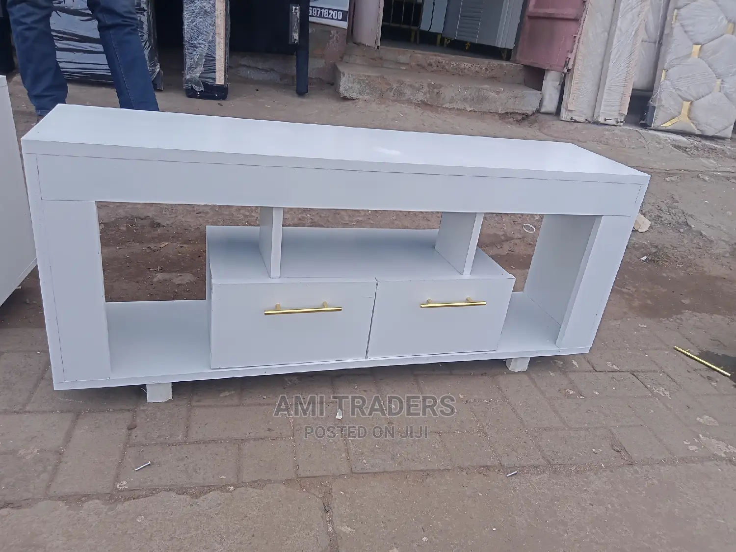 Simple 4ft TV Stands
