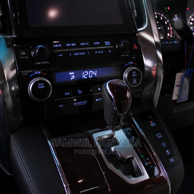 Toyota Alphard 2016 White - thumbnail 4