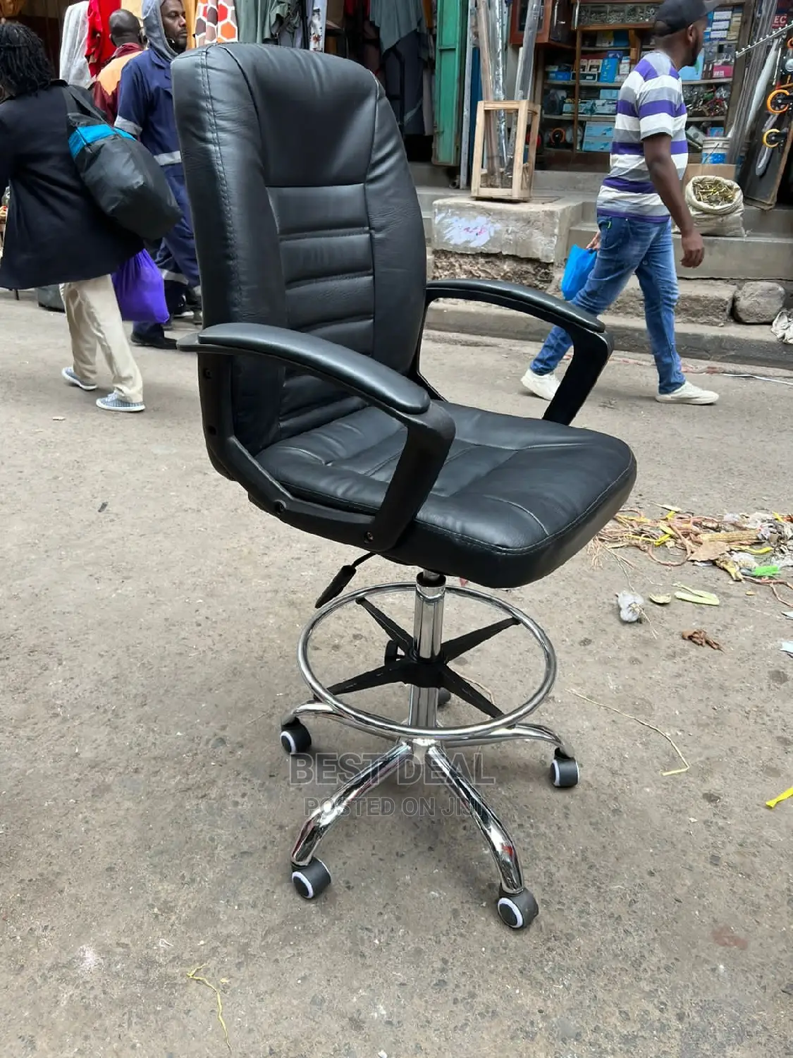 Cashier Chair