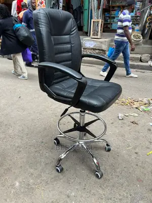 Cashier Chair