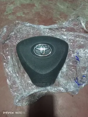 Fielder/Auris Steering Airbag