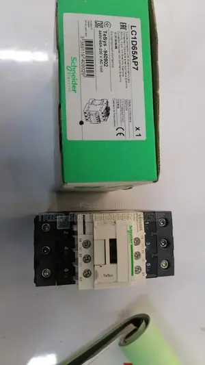 Contactor(80amps Schneider)