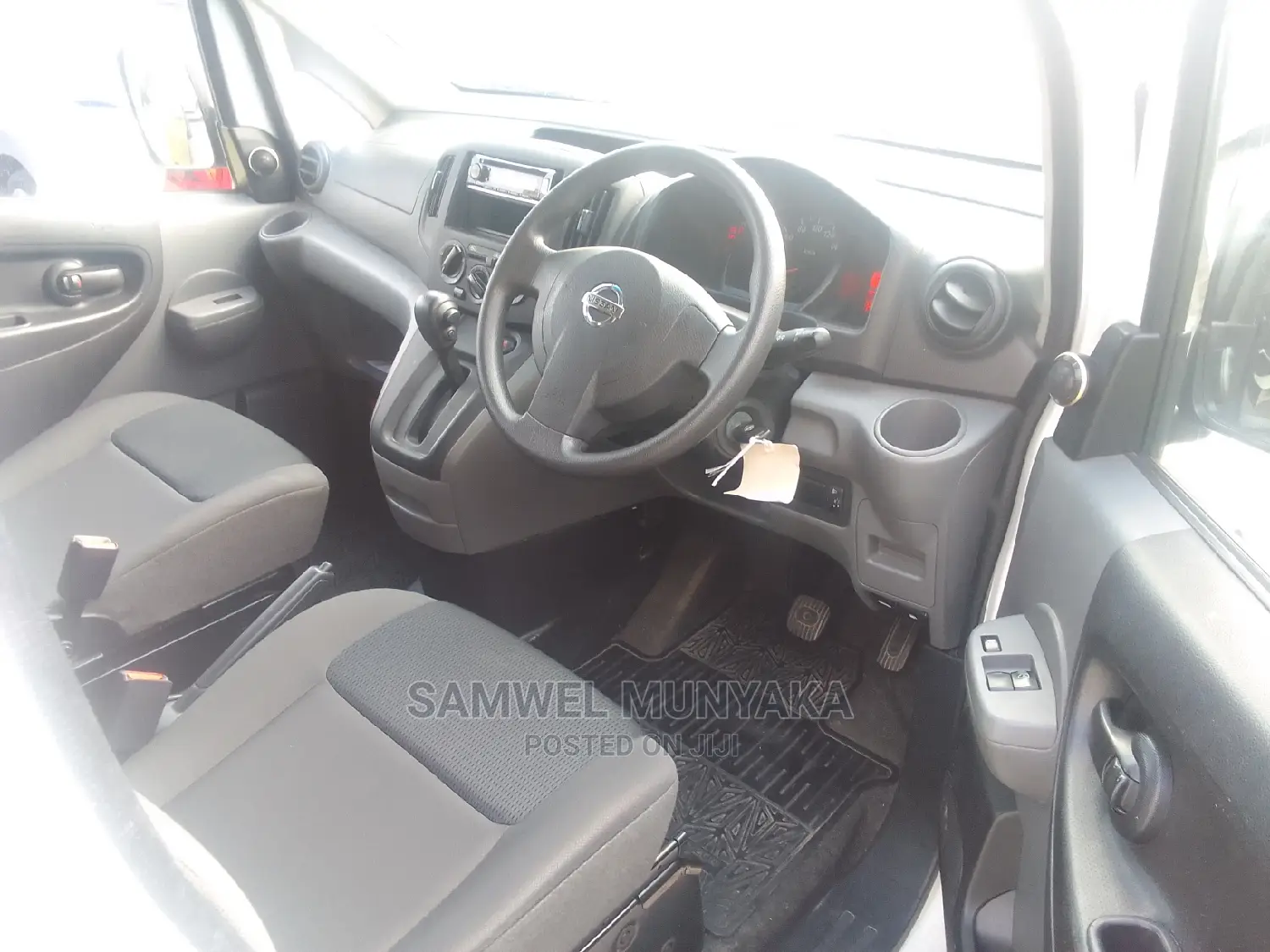 Nissan NV200 SV 2016 White