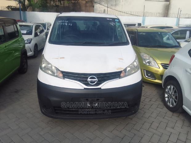 Nissan NV200 SV 2016 White