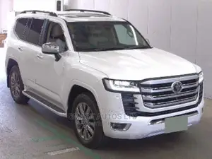 New Toyota Land Cruiser 2022 Pearl
