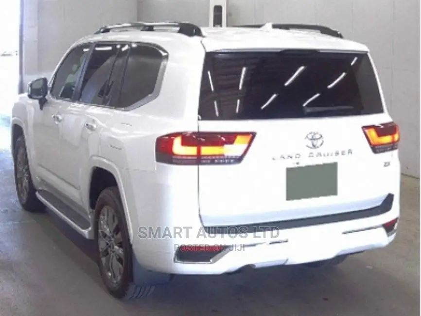 New Toyota Land Cruiser 2022 Pearl