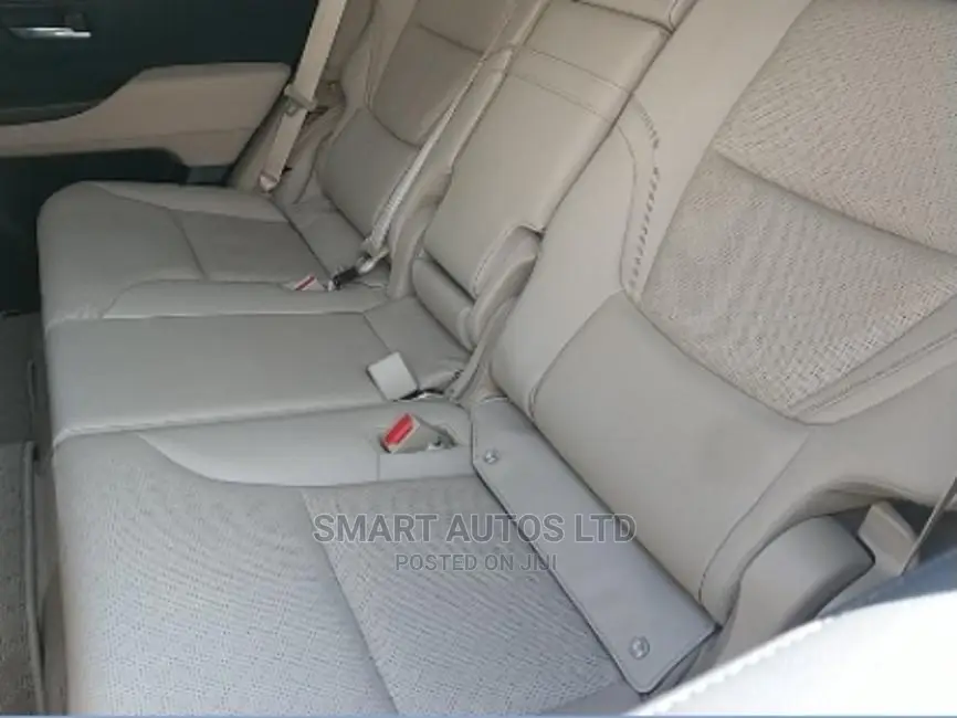 New Toyota Land Cruiser 2022 Pearl