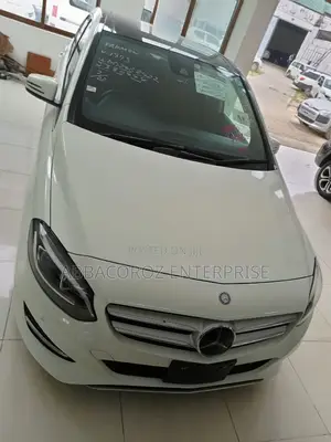 Mercedes-Benz B-Class Base B 250e 2016 Pearl